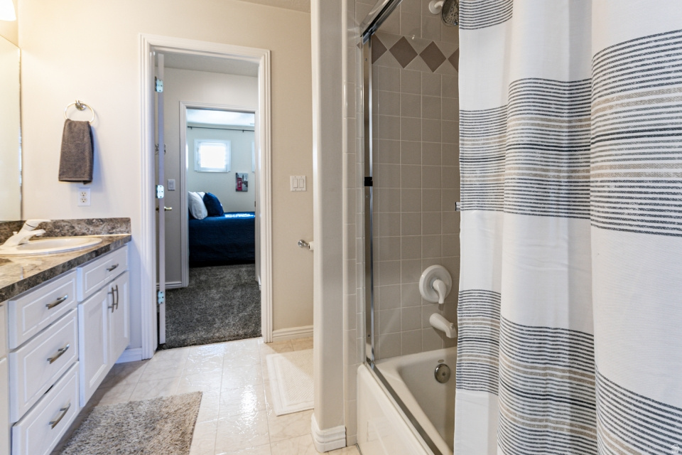 5263 DAYBREAK DR South Ogden, UT 84403