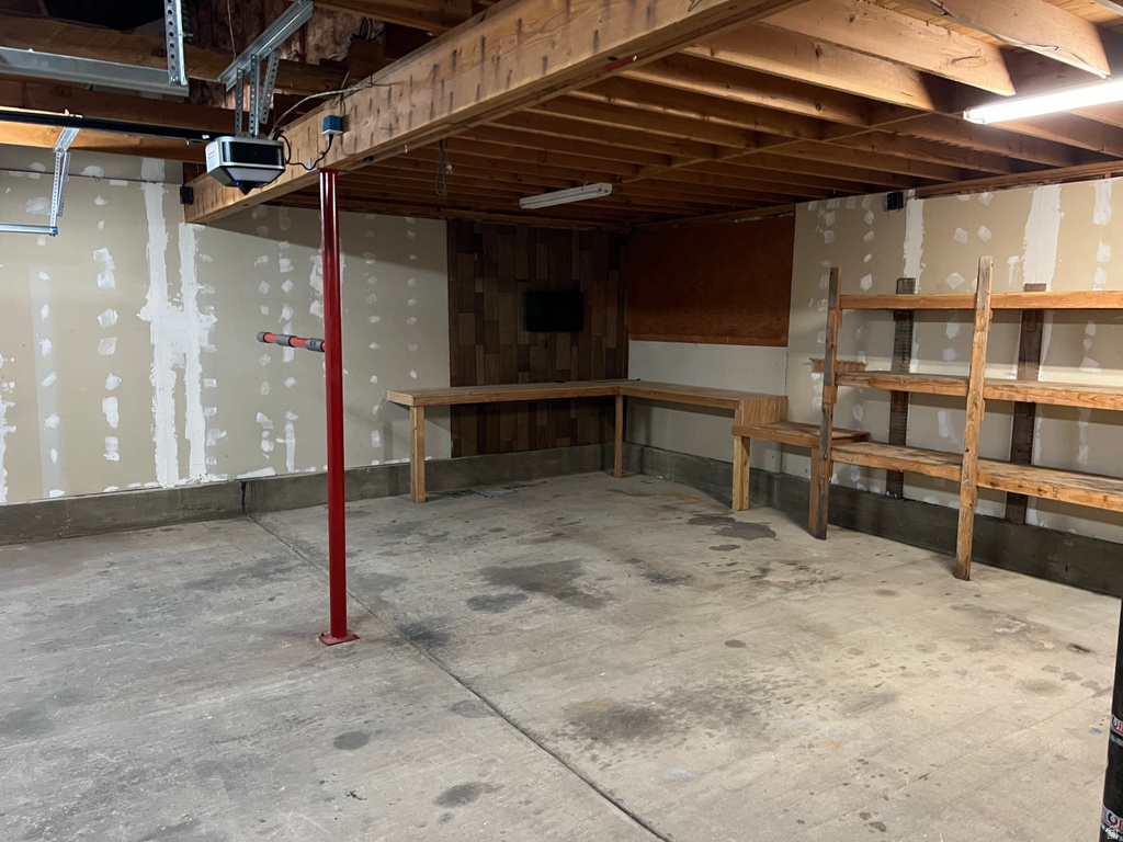 5701 S 2700 W Roy, UT 84067