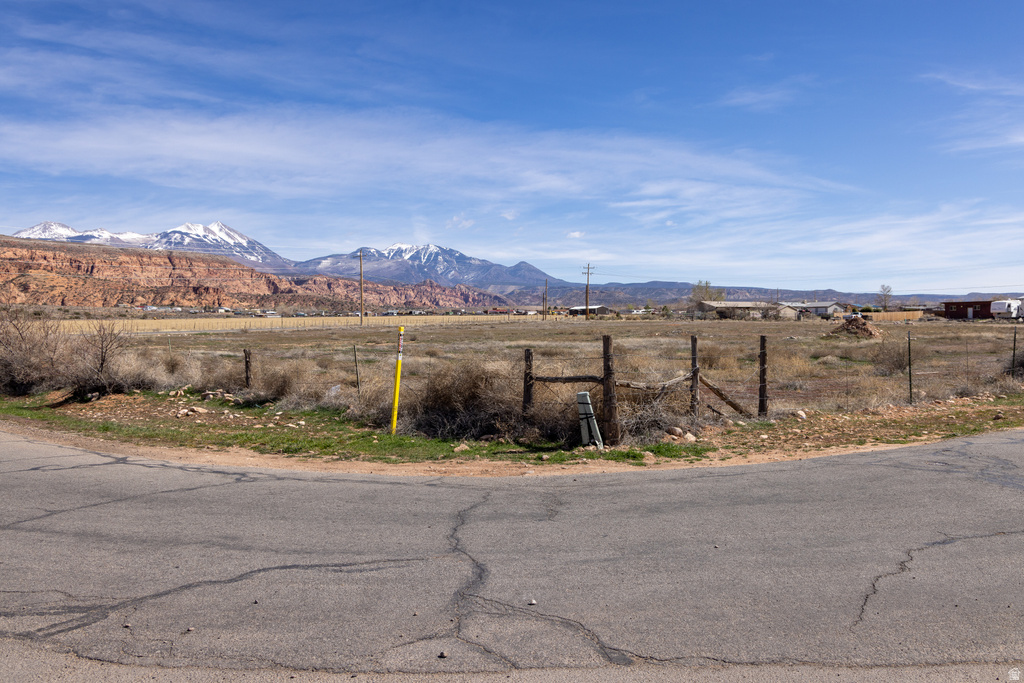 4655 S S SUNNY ACRES LN Moab, UT 84532