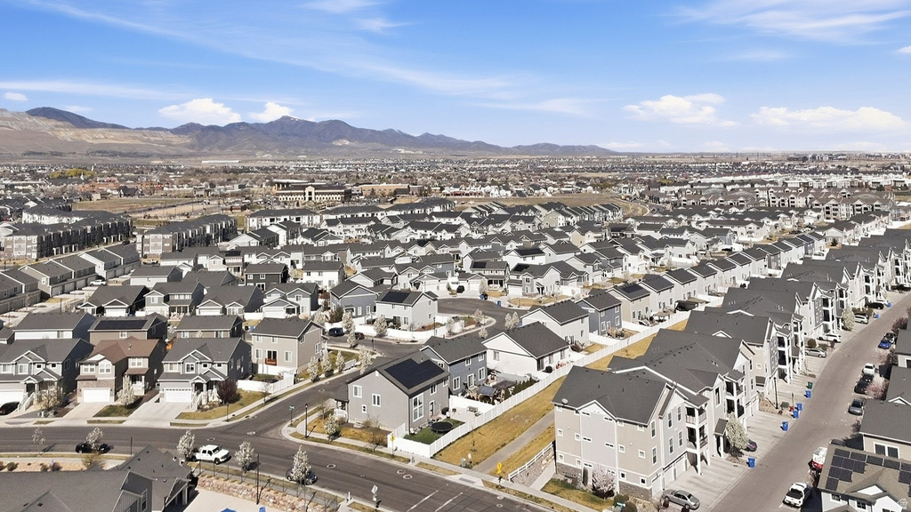 13092 S TORTOLA DR #301 Herriman, UT 84096