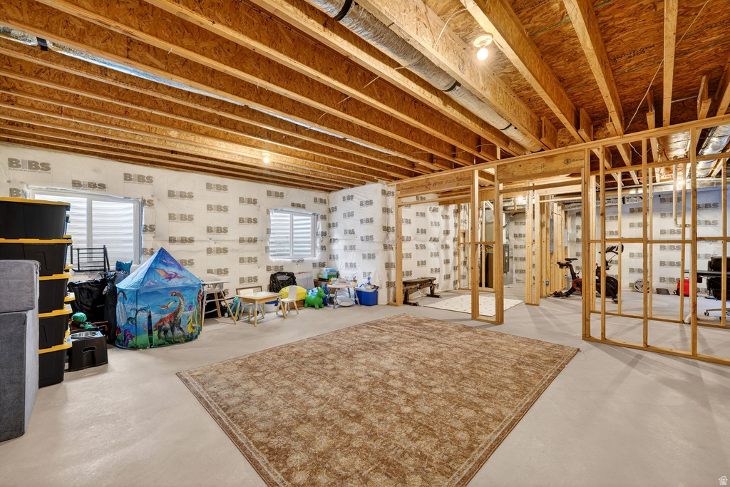 979 W SHORELINE DR Layton, UT 84041