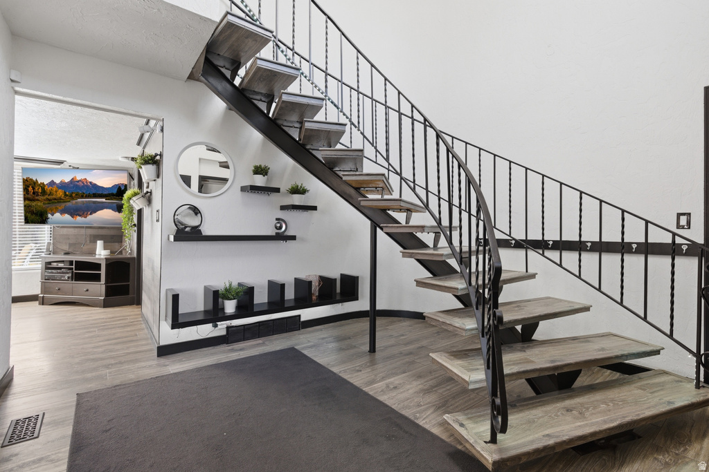 6245 S STEEPLE CHASE LN Murray, UT 84121