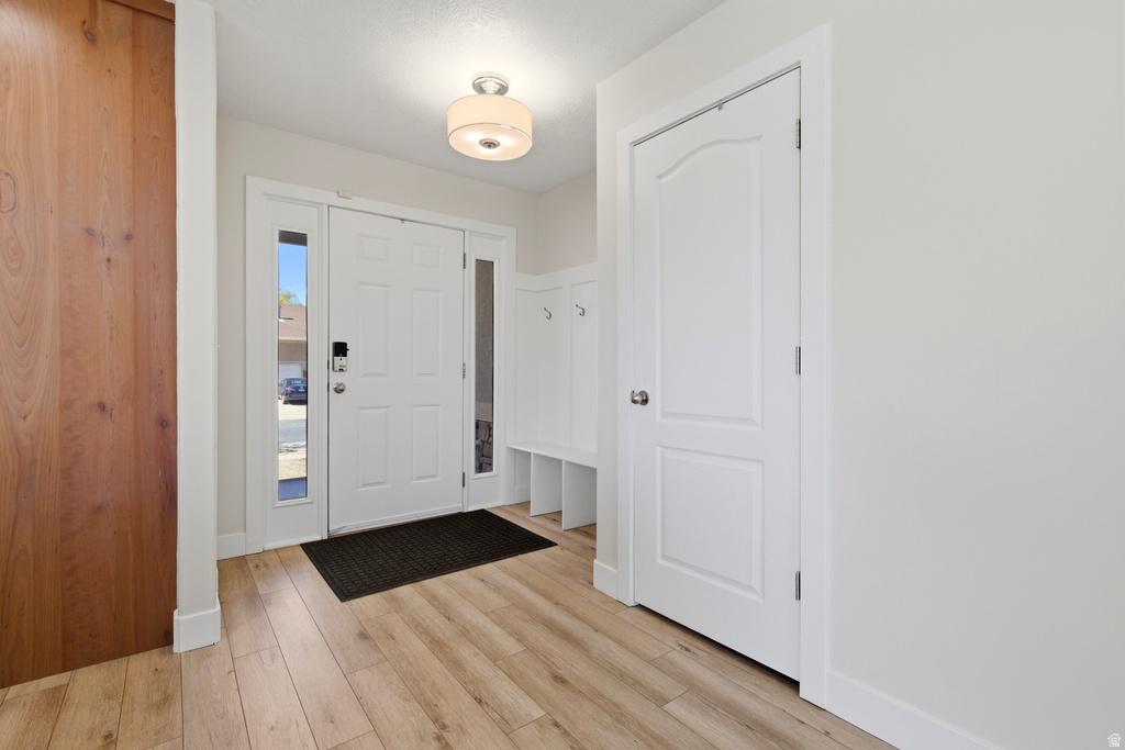 8287 S 6250 W West Jordan, UT 84081