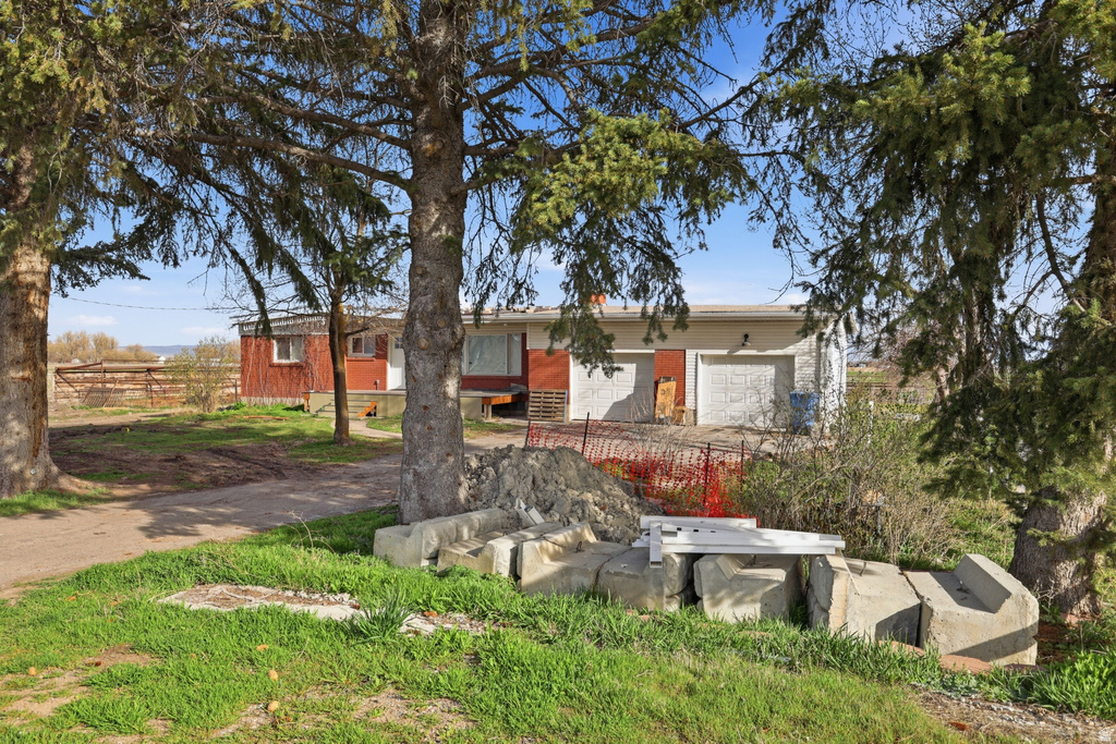 2305 W 2200 S Wellsville, UT 84339