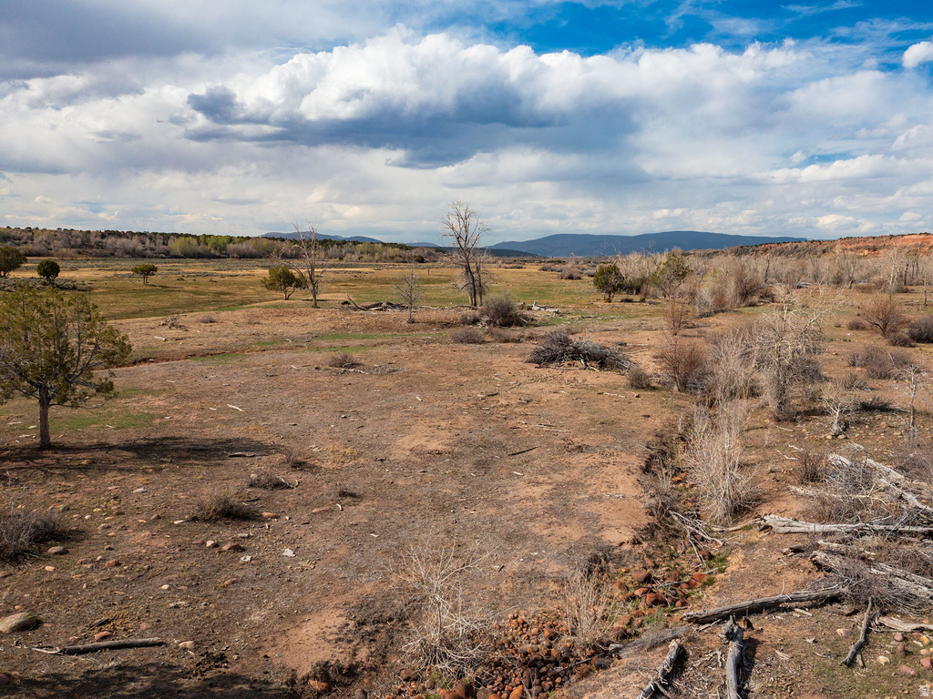 17464 W 3750 N Altamont, UT 84001