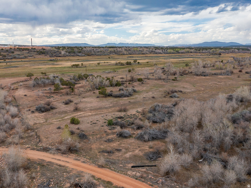 17464 W 3750 N Altamont, UT 84001