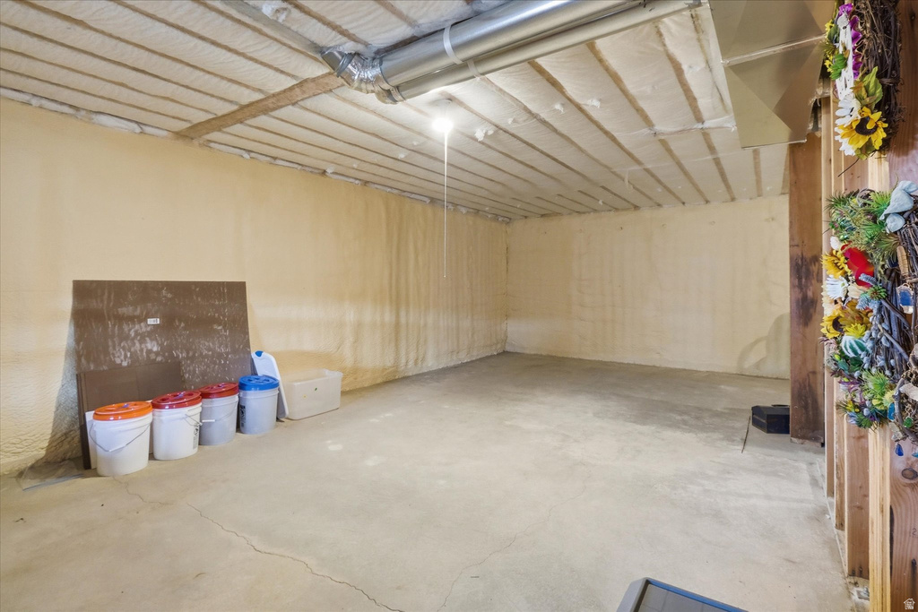 11116 S 800 E Paradise, UT 84328