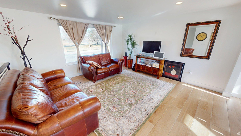 4929 S 1950 W Taylorsville, UT 84129