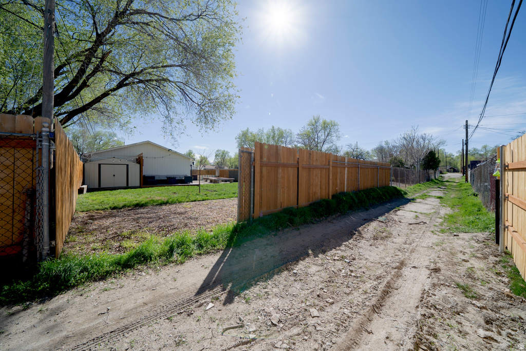 1114 W 900 S Salt Lake City, UT 84104