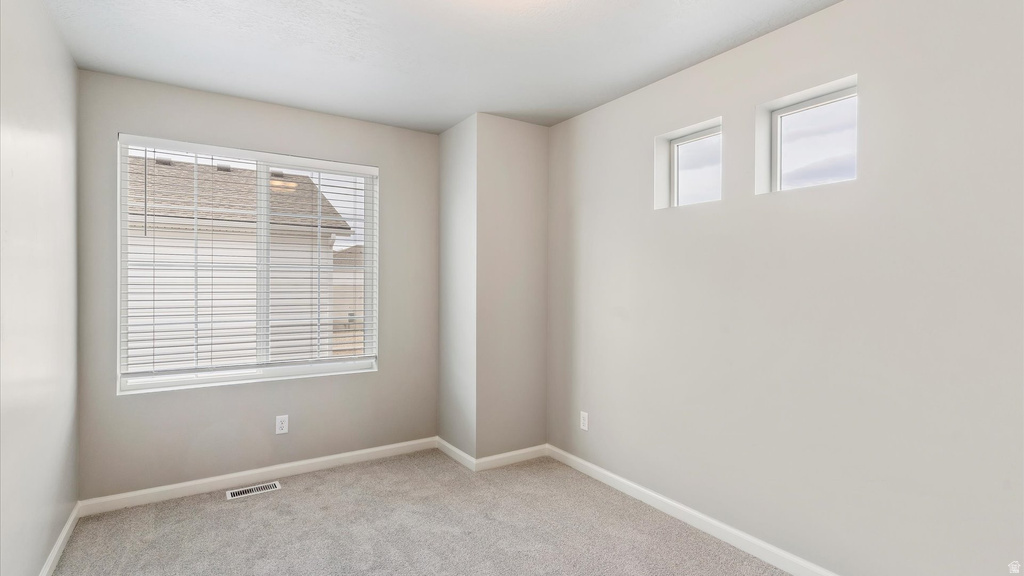 38 N PROVO RIVER RD Saratoga Springs, UT 84045