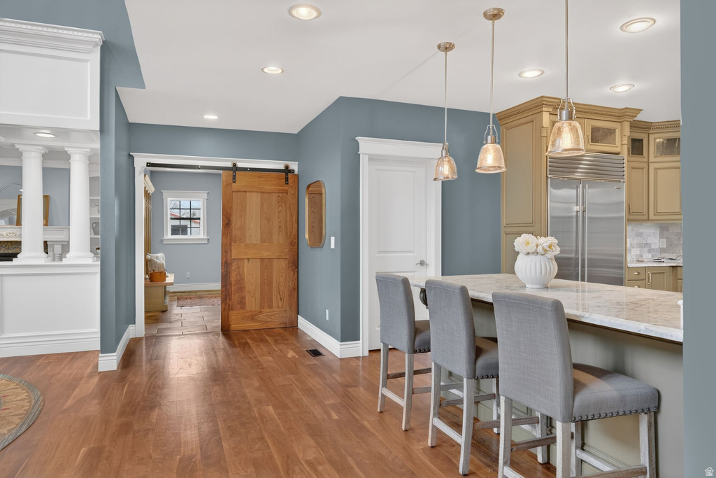 5088 S WANDER LN Holladay, UT 84117