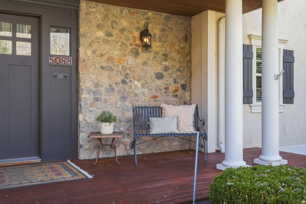 5088 S WANDER LN Holladay, UT 84117