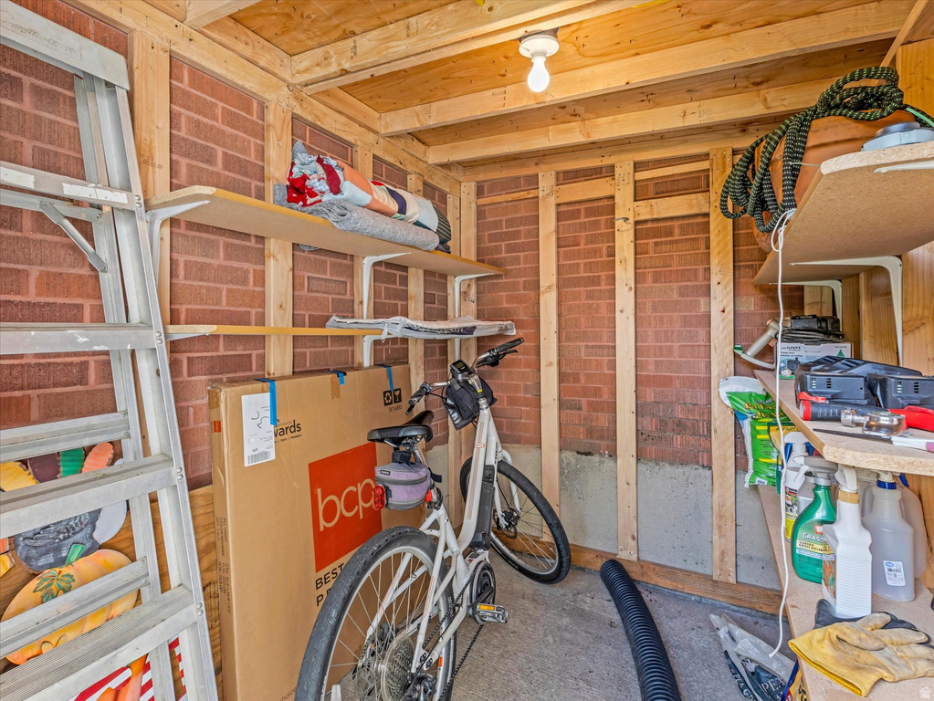 978 N 170 E Bountiful, UT 84010