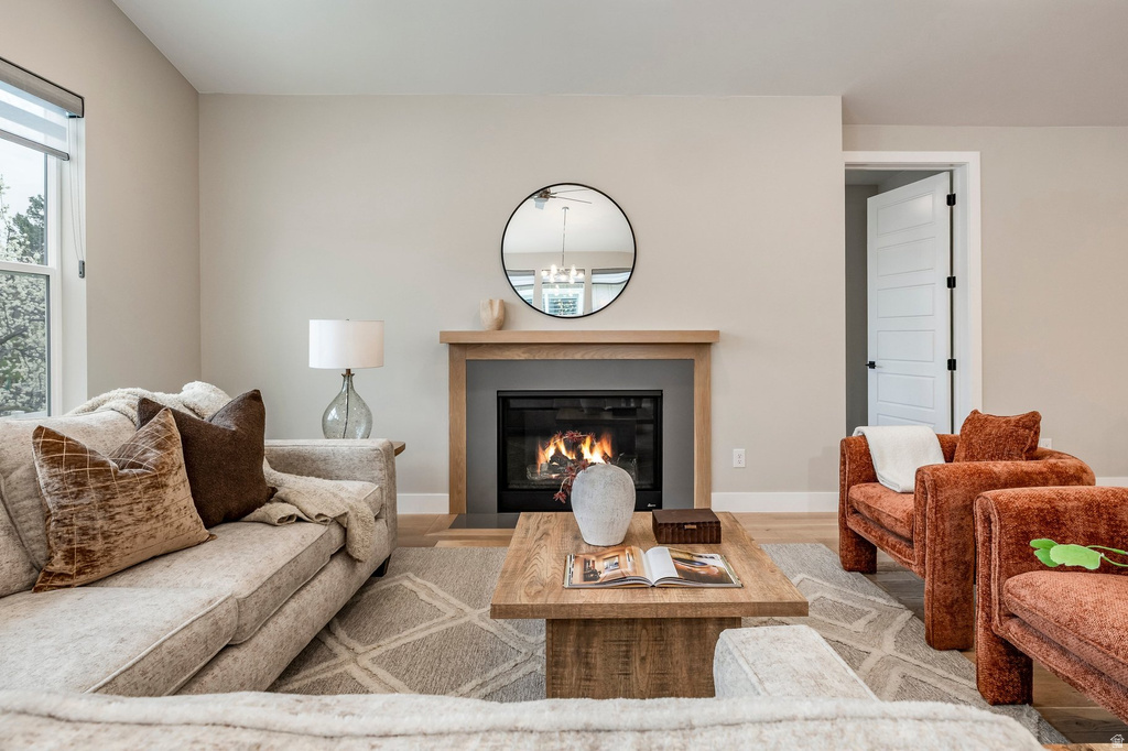 1670 E HOPKINS LN Salt Lake City, UT 84108