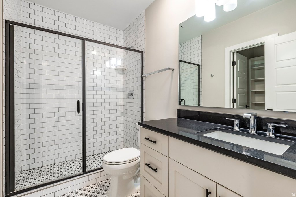 1670 E HOPKINS LN Salt Lake City, UT 84108