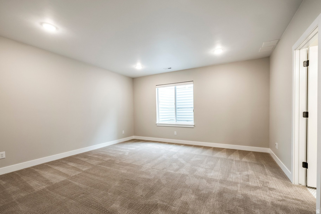 1670 E HOPKINS LN Salt Lake City, UT 84108