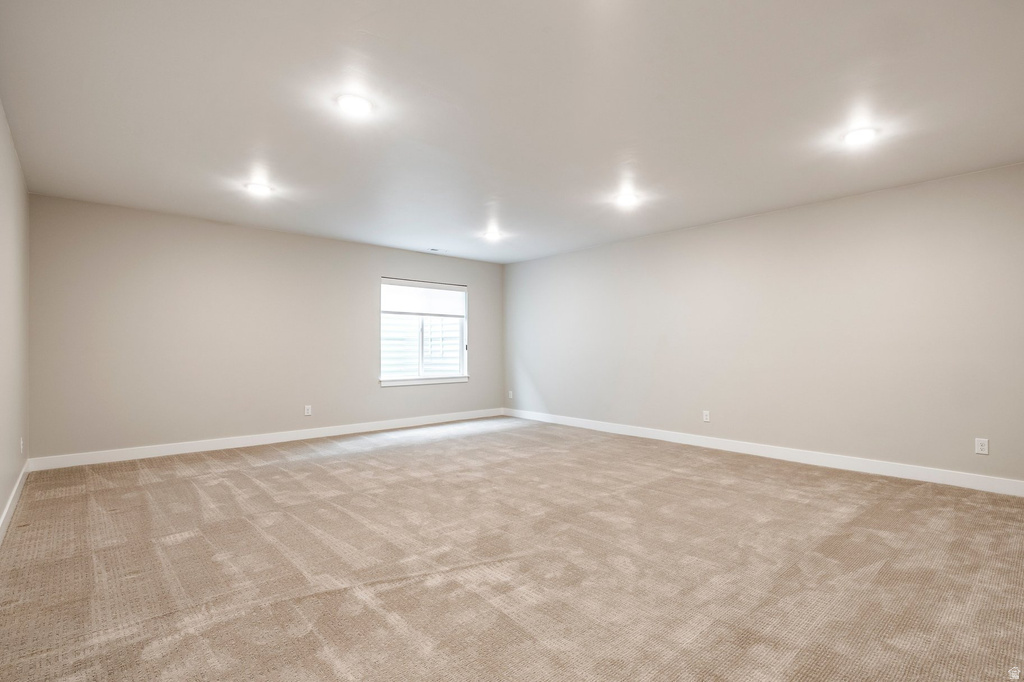 1670 E HOPKINS LN Salt Lake City, UT 84108