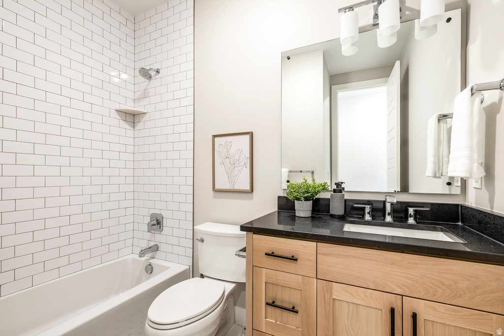 1670 E HOPKINS LN Salt Lake City, UT 84108