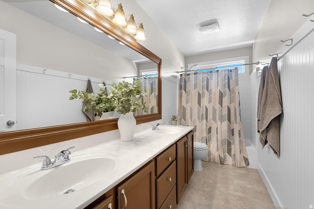 10294 N CARRIAGE LN Cedar Hills, UT 84062