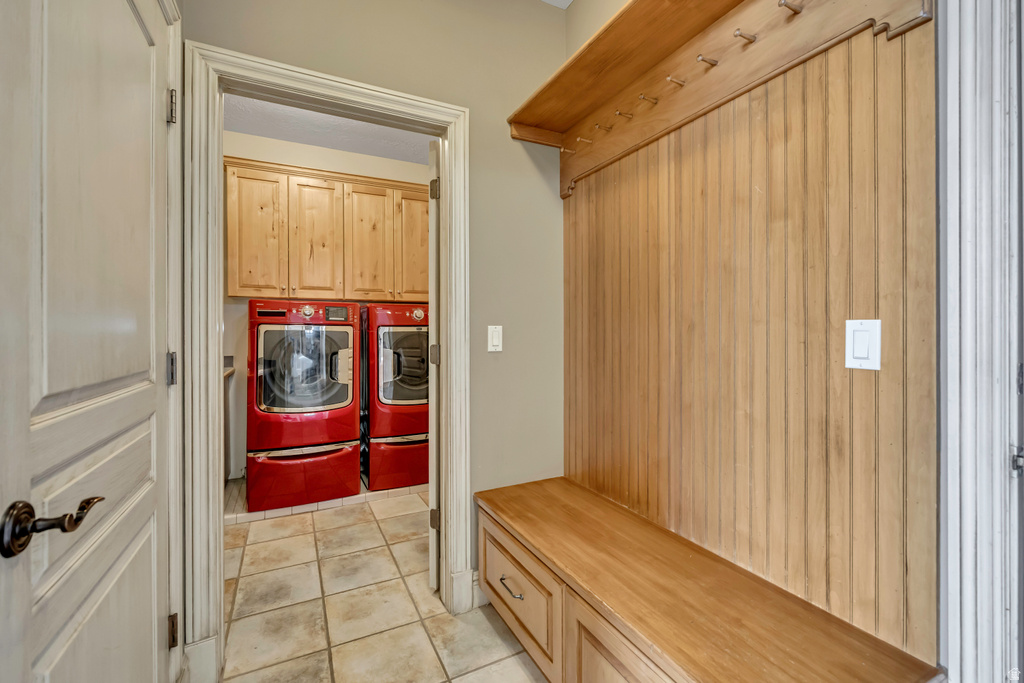 1653 E PEAR ORCHARD CT Draper, UT 84020