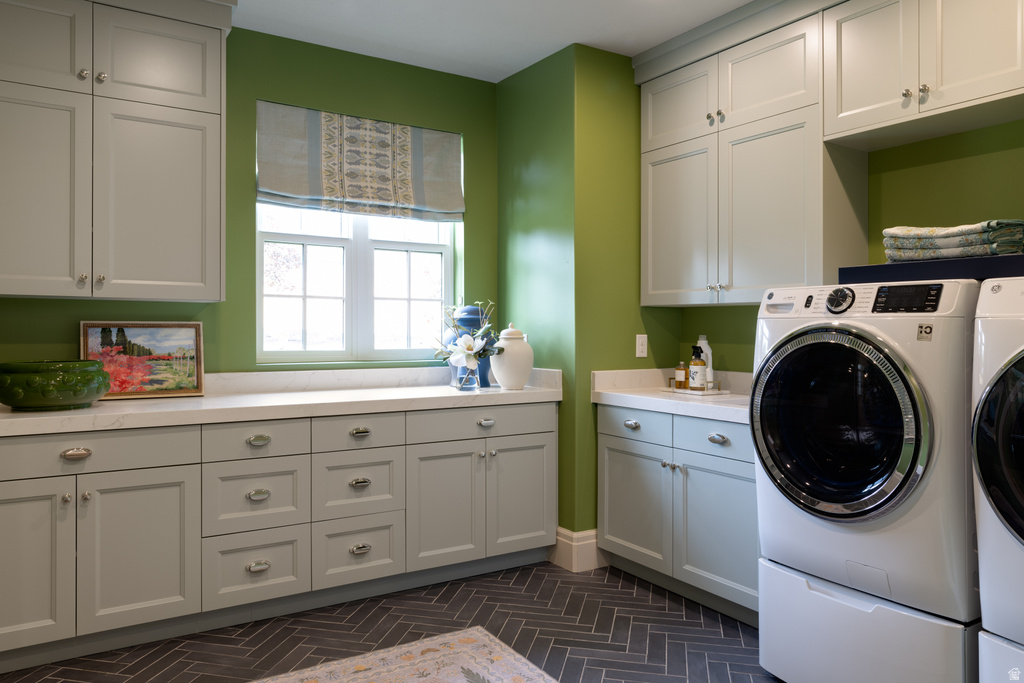 298 W 3100 N Pleasant View, UT 84414