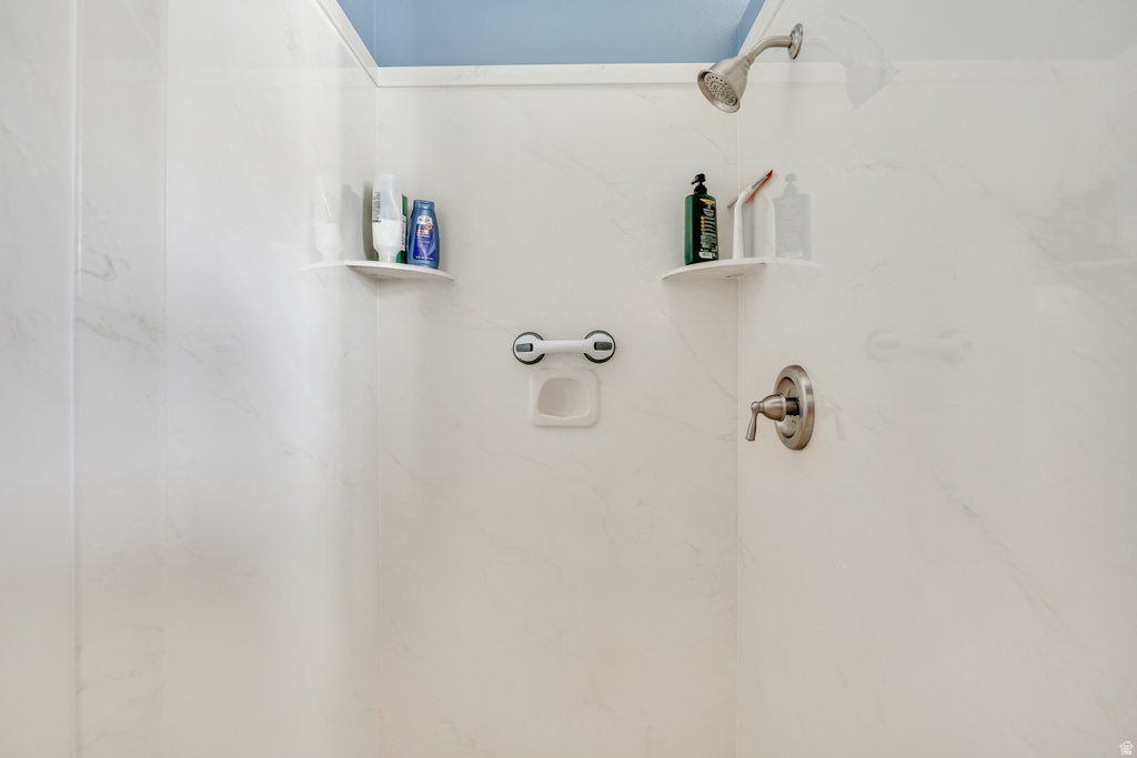 9639 S SKYE PARK RD South Jordan, UT 84009