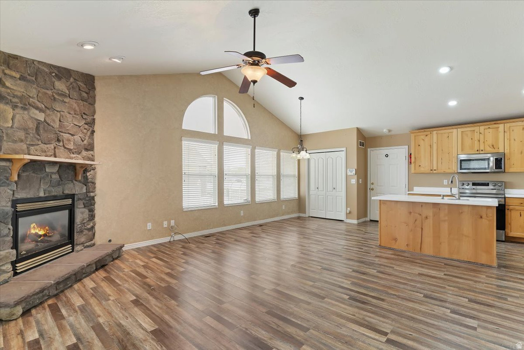 1857 W 2575 S Syracuse, UT 84075