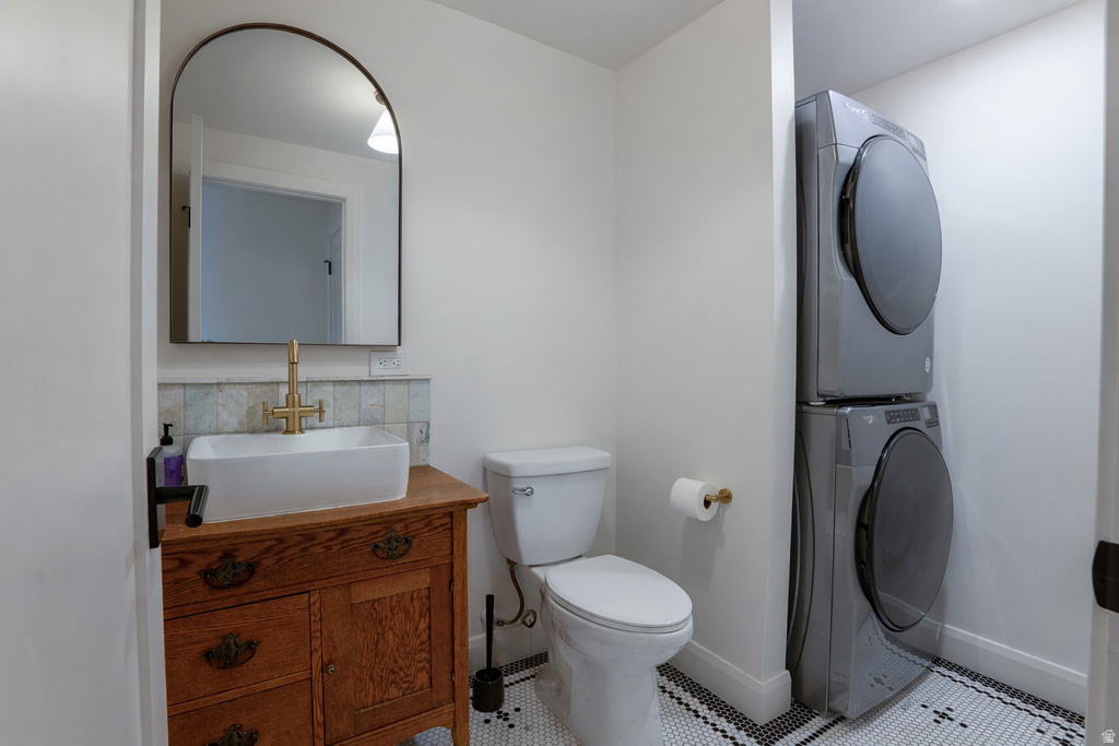 1079 W RIDGESIDE CT South Jordan, UT 84095