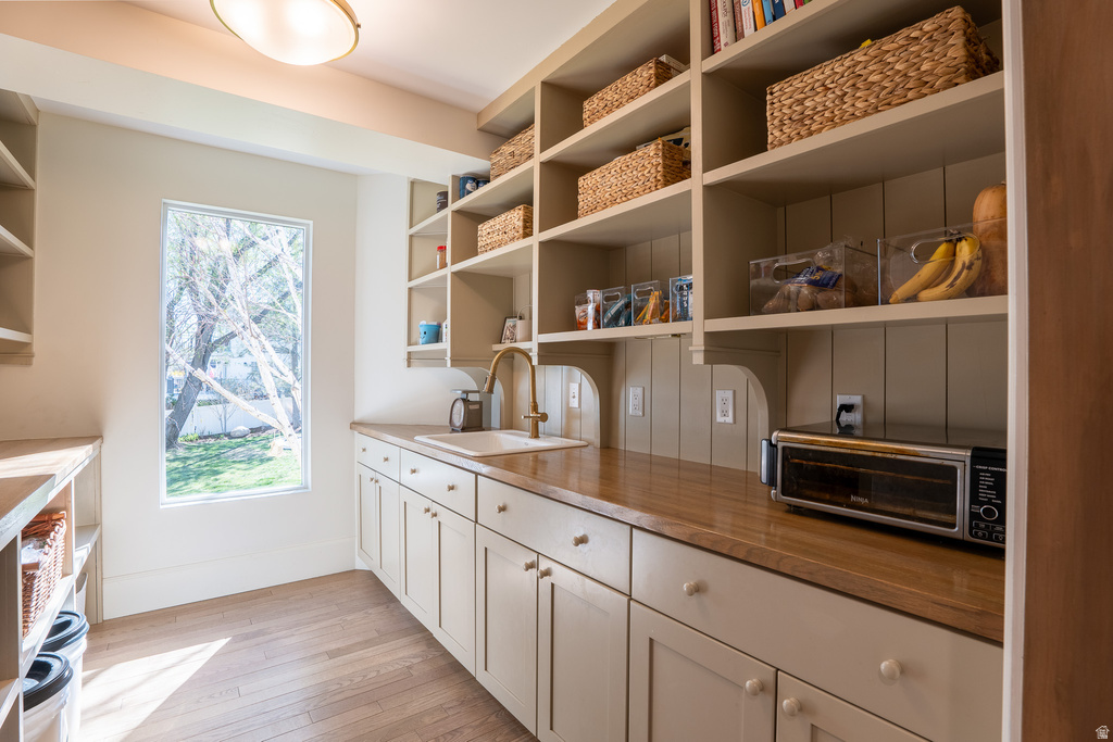 1079 W RIDGESIDE CT South Jordan, UT 84095