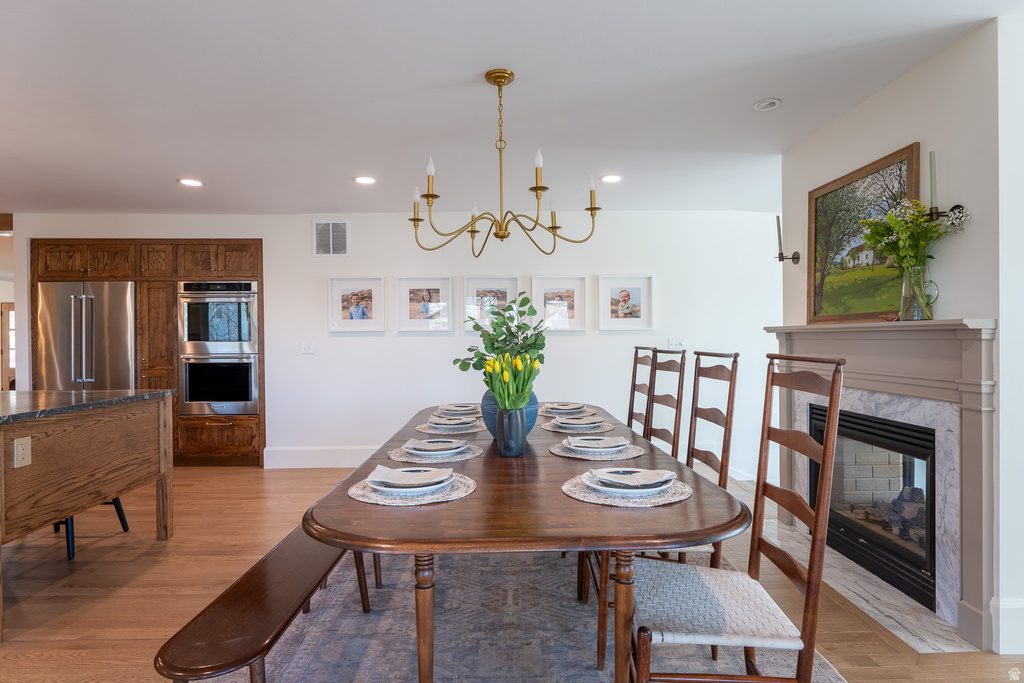 1079 W RIDGESIDE CT South Jordan, UT 84095