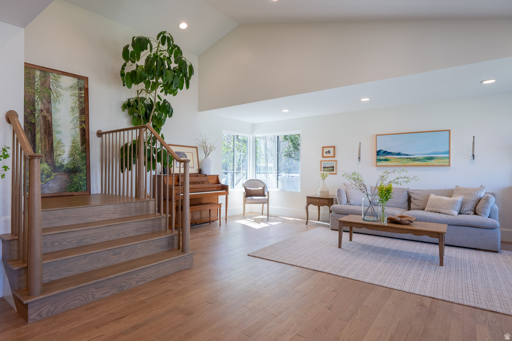 1079 W RIDGESIDE CT South Jordan, UT 84095