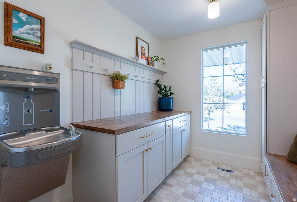 1079 W RIDGESIDE CT South Jordan, UT 84095