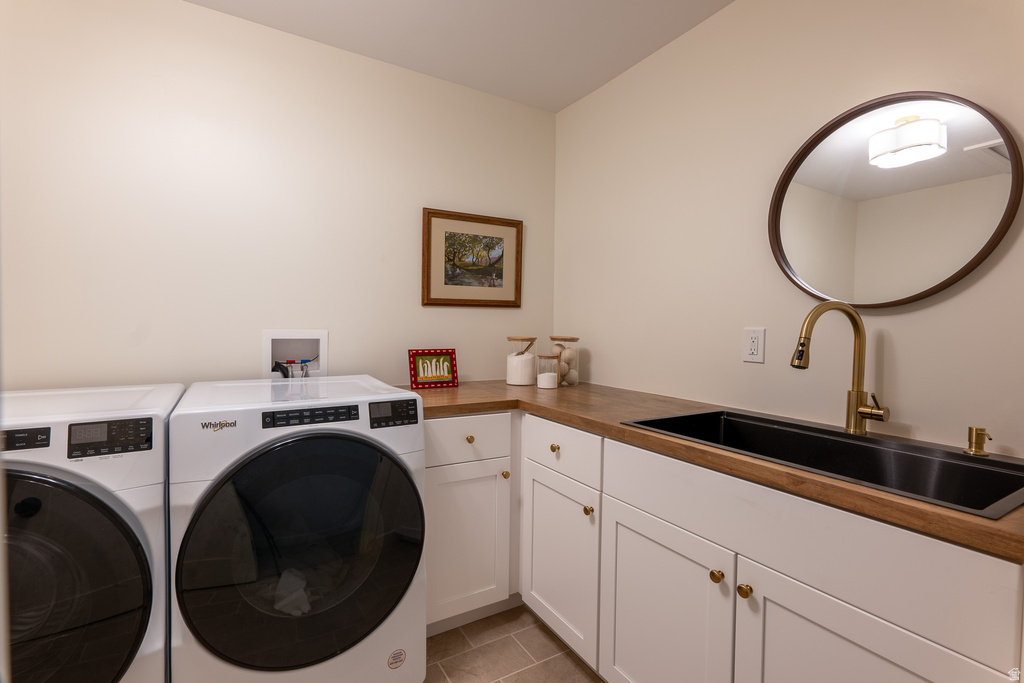 1079 W RIDGESIDE CT South Jordan, UT 84095