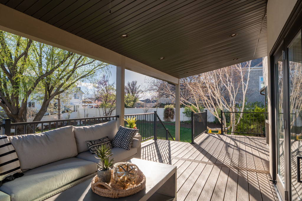 1079 W RIDGESIDE CT South Jordan, UT 84095