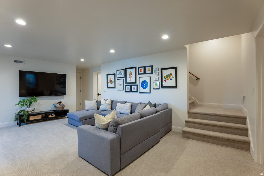 1079 W RIDGESIDE CT South Jordan, UT 84095