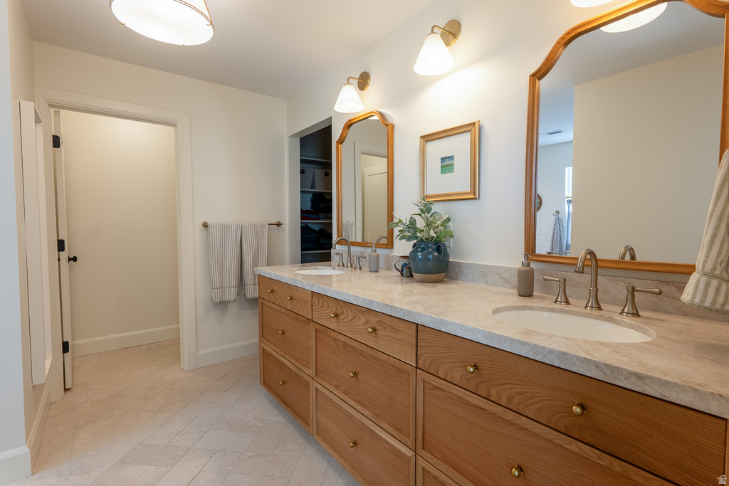 1079 W RIDGESIDE CT South Jordan, UT 84095