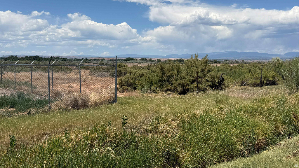 862 S 2500 E Roosevelt, UT 84066