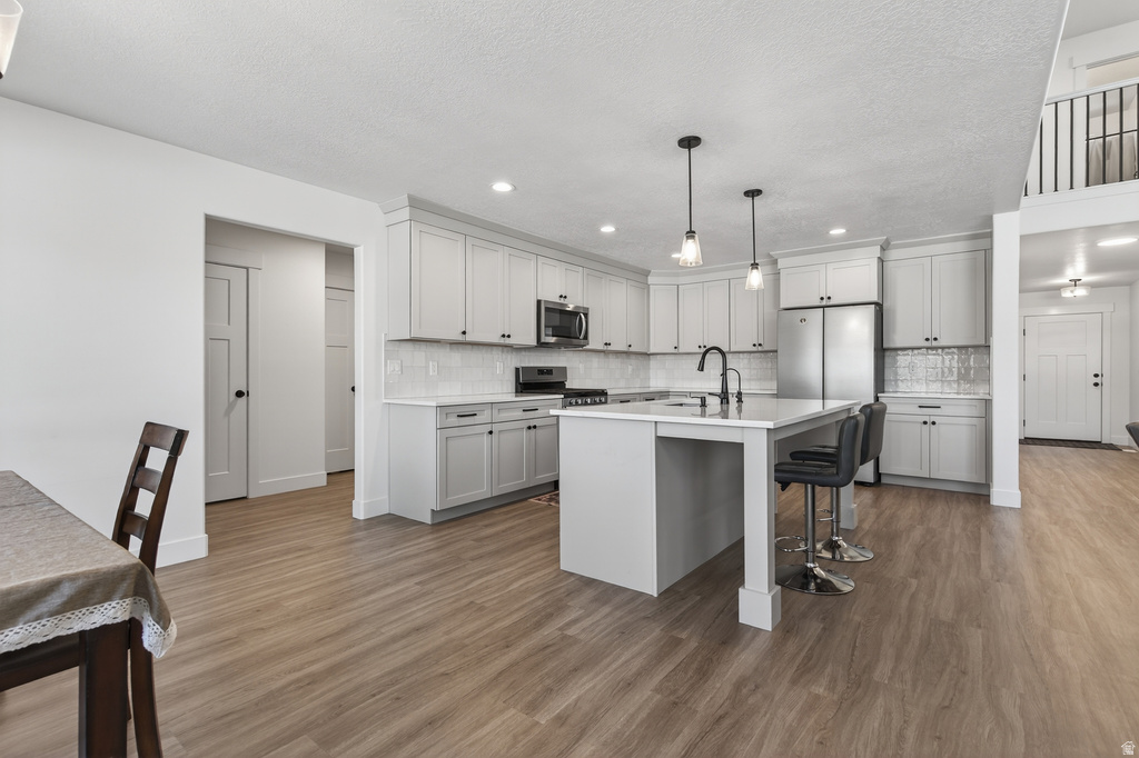 2904 N VERVAIN LN Saratoga Springs, UT 84045