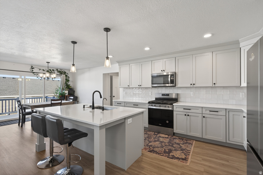 2904 N VERVAIN LN Saratoga Springs, UT 84045