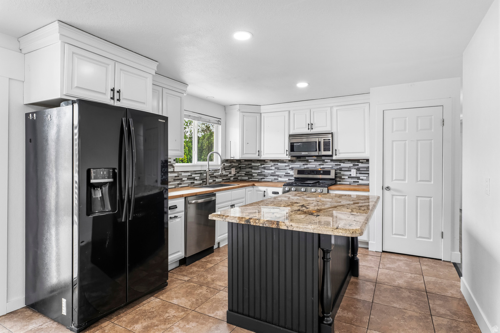 2049 W HEWS PL Taylorsville, UT 84118