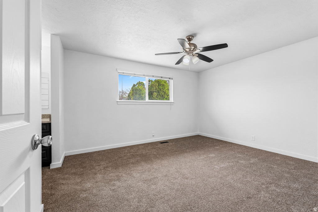 2049 W HEWS PL Taylorsville, UT 84118