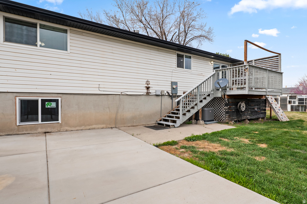 2049 W HEWS PL Taylorsville, UT 84118