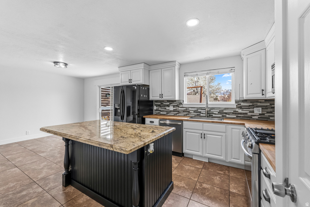 2049 W HEWS PL Taylorsville, UT 84118