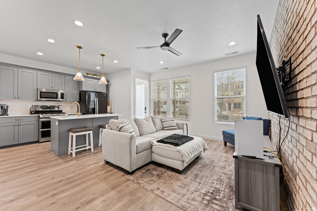 11326 S LAKE RUN RD South Jordan, UT 84009