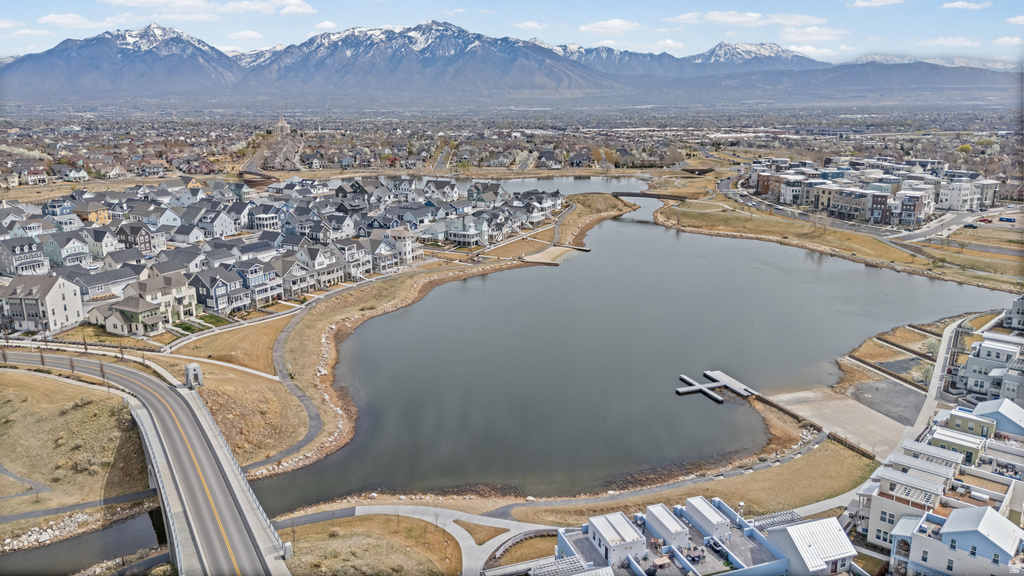 11326 S LAKE RUN RD South Jordan, UT 84009