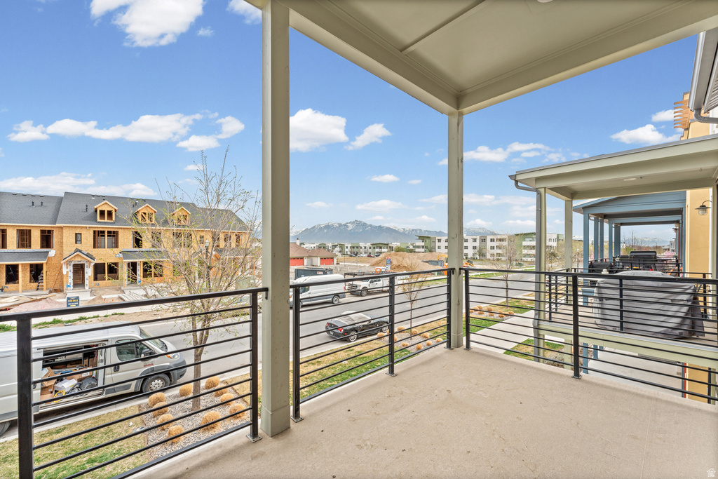 11326 S LAKE RUN RD South Jordan, UT 84009