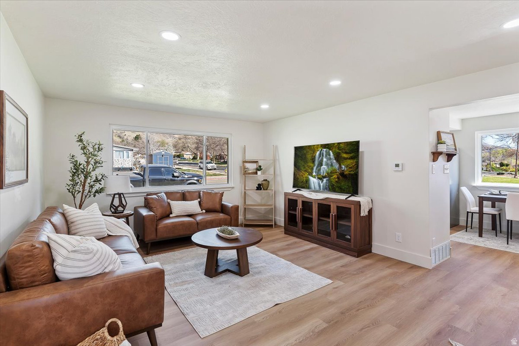 1390 CROSS ST Ogden, UT 84404