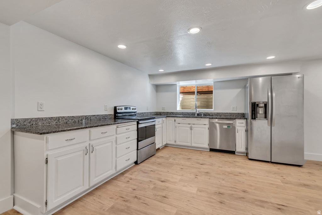 918 E LAZON DR Sandy, UT 84094