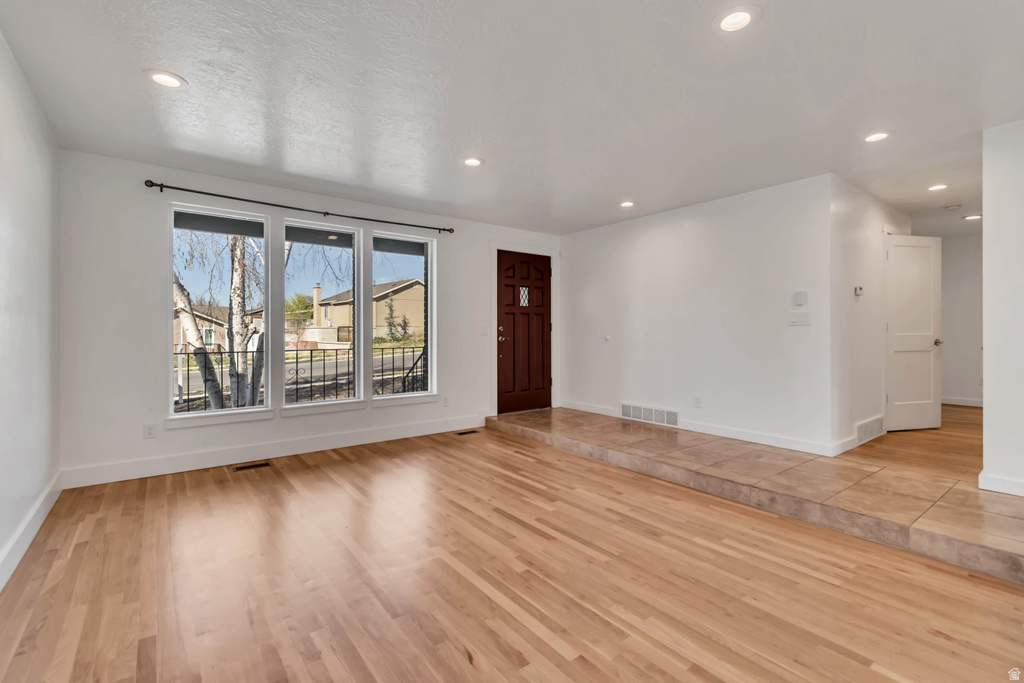 918 E LAZON DR Sandy, UT 84094