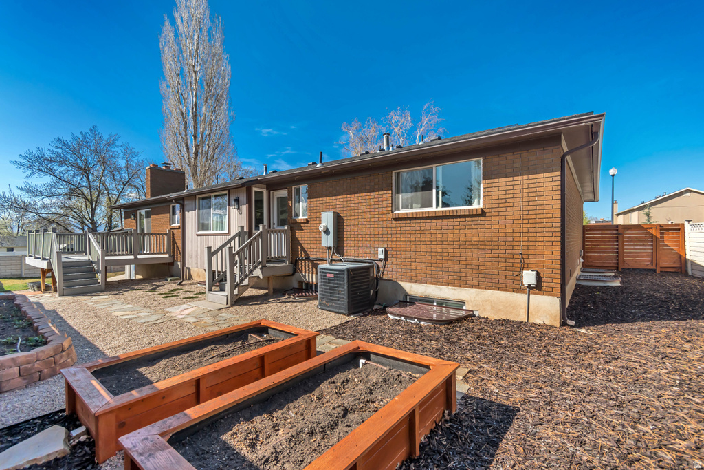 918 E LAZON DR Sandy, UT 84094